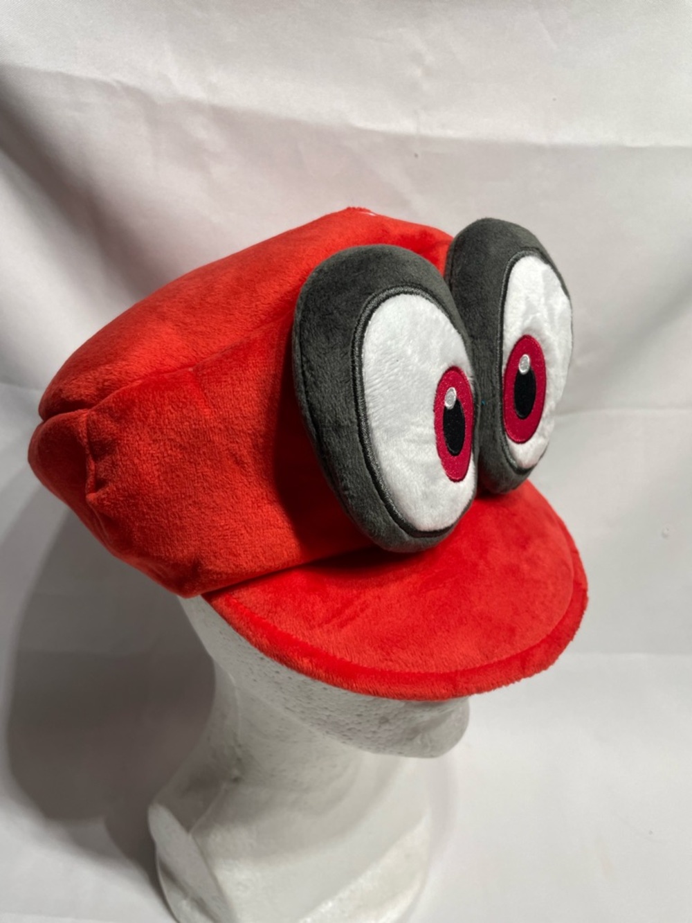 Nintendo Super Mario Odyssey Cappy plush hat cosplay accessory Excellent Cond
